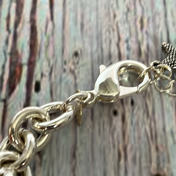 Avon Silver Plated Nautical Charm Bracelet. Pre owned. - Picture 4 of 5